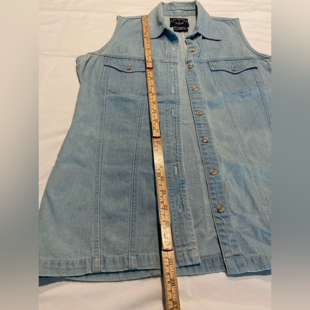 Light jean vest - Picture 5 of 5